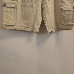 Men's Tan Cargo Shorts
